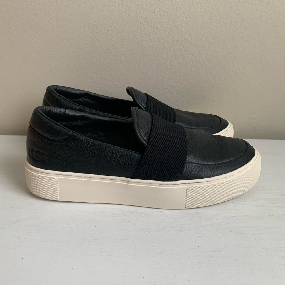 UGG Chayze Black Leather Slip-On Loafer Shoes Size 6